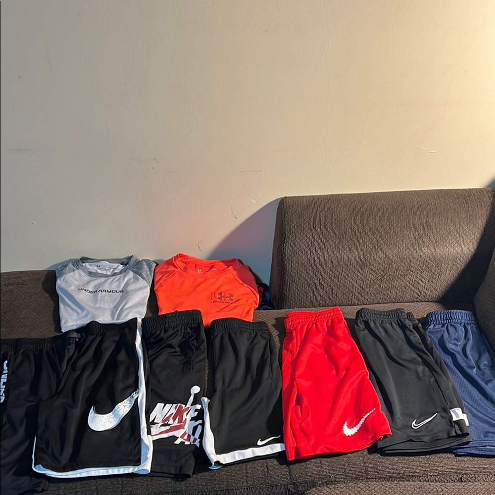 Nike and Under Armour Athletic Shorts and Shirts Set. Size Large